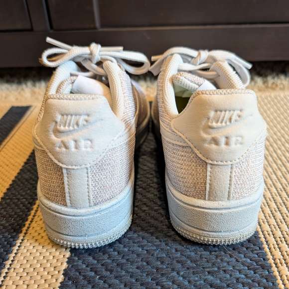 nike air flyknit low